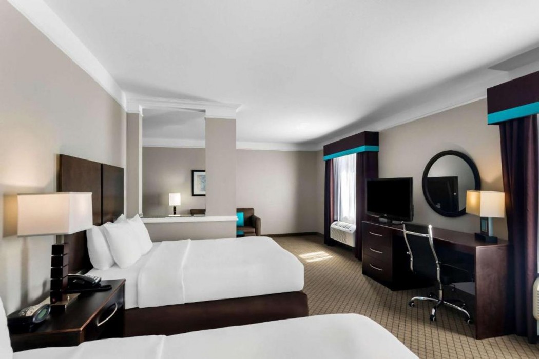 Comfort Suites At Katy Mills 15/45