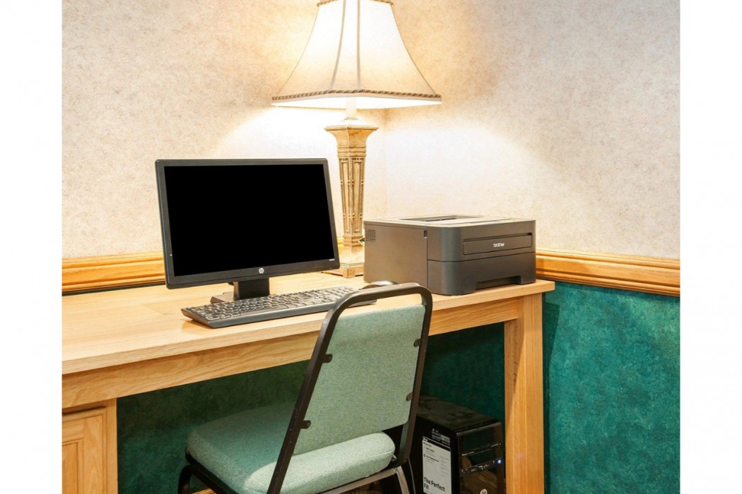Comfort Inn Goshen, IN 20/36