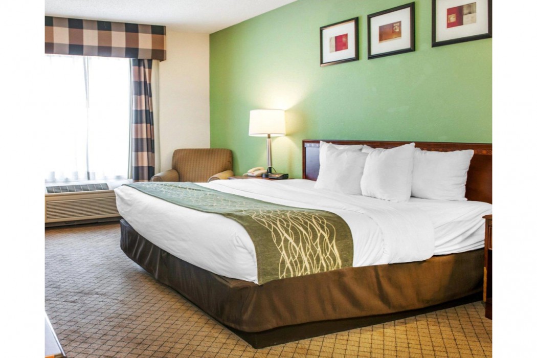 Comfort Inn Goshen, IN 15/36