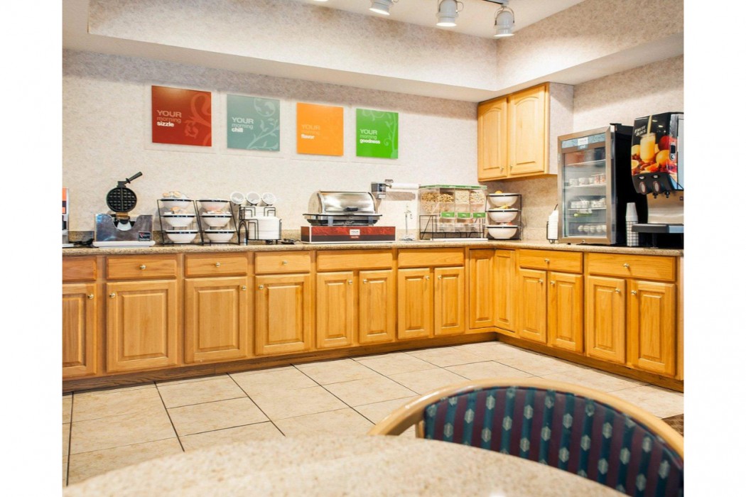 Comfort Inn Goshen, IN 31/36