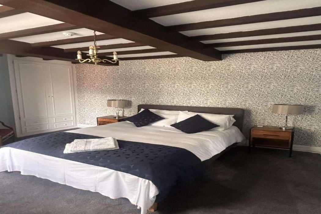 OYO Blenheim House 8/42