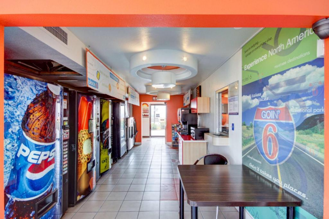 Motel6 Saint George, UT - University/Historic Downtown 25/53