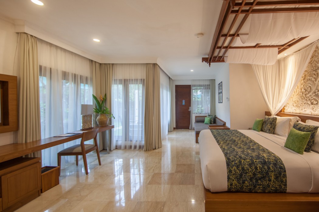 LEGIAN BEACH HOTEL 13/57