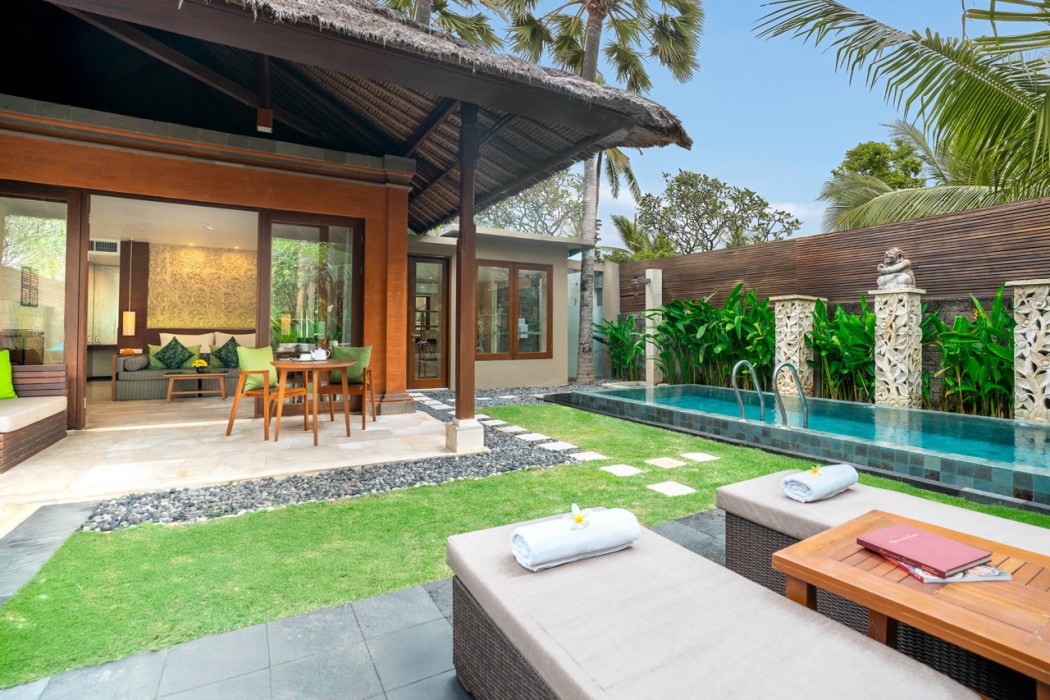 LEGIAN BEACH HOTEL 11/57