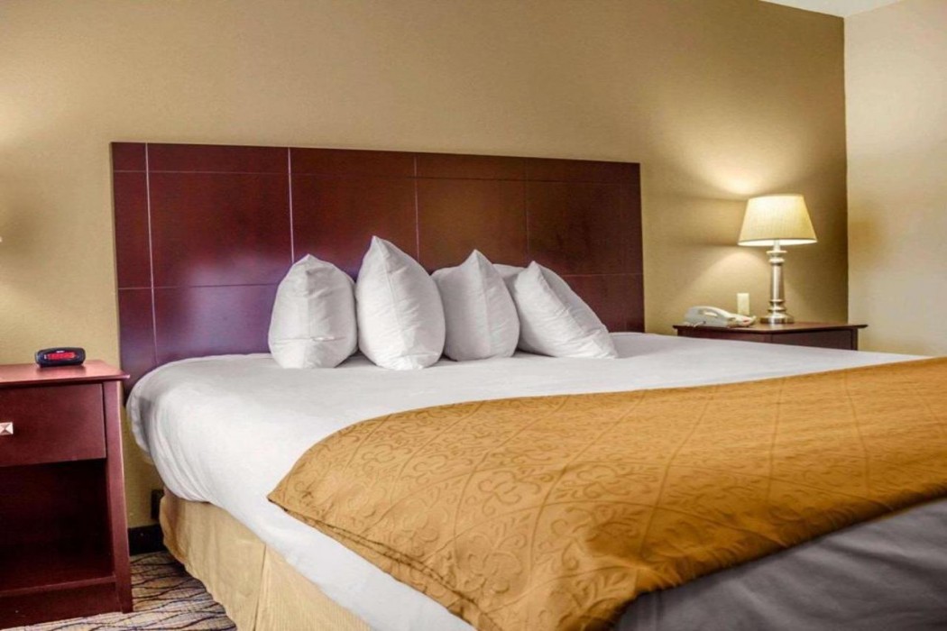 Quality Inn Waterbury 11/29