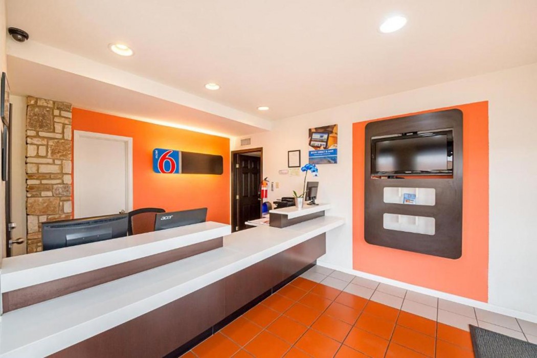 Motel6 Boerne, TX 9/60
