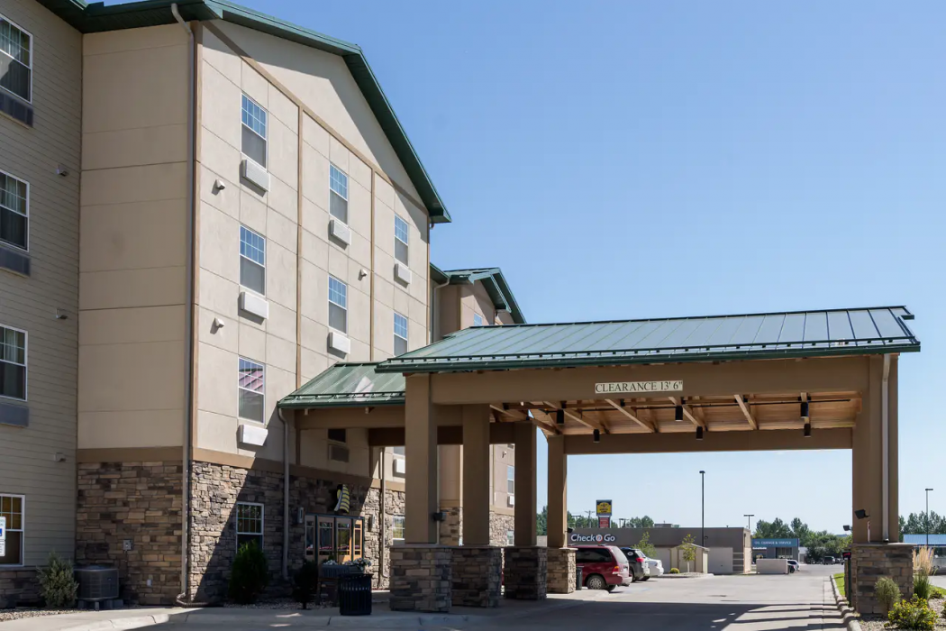 MainStay Suites Williston ND 4/58