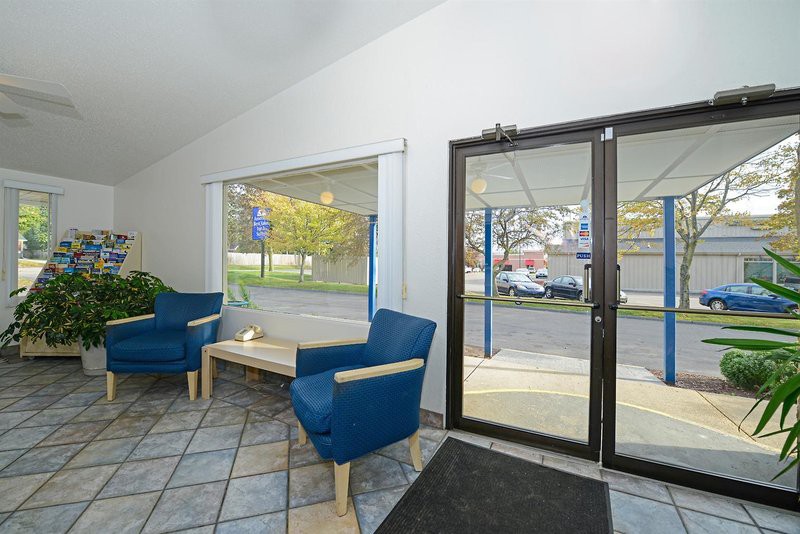 Americas Best Value Inn Suites Jackson Mi 7/18
