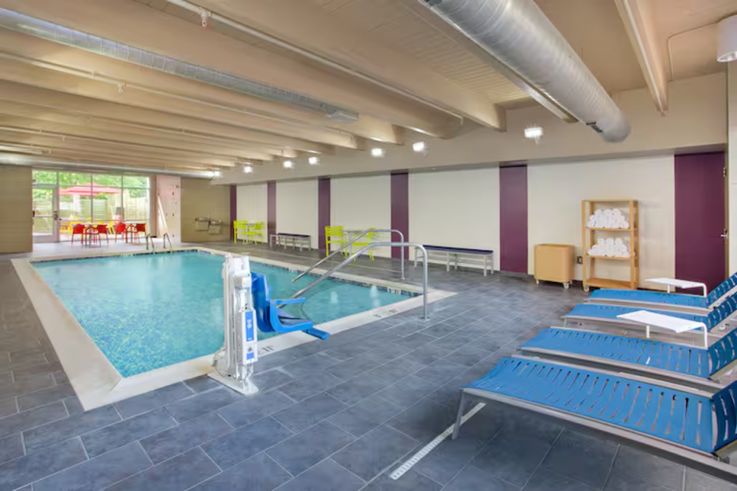 Home2 Suites by Hilton Charlotte I-77 Tyvola Rd 28/36