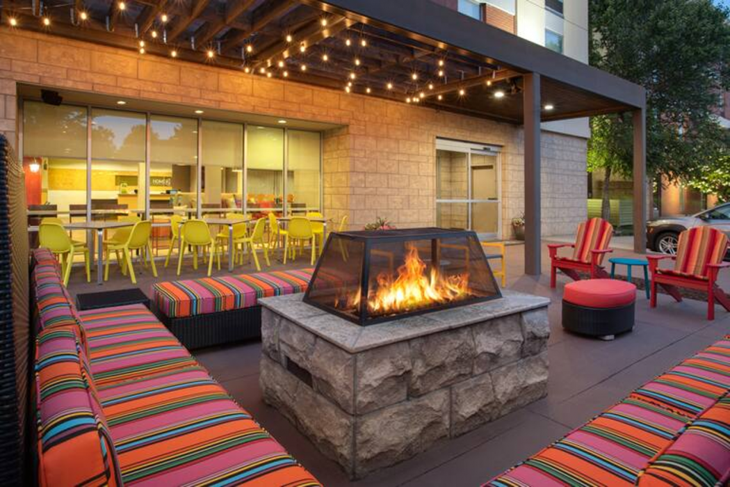 Home2 Suites by Hilton Charlotte I-77 Tyvola Rd 26/36