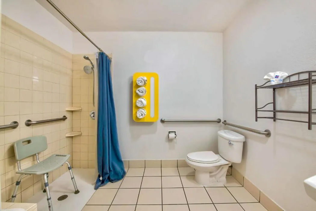 Motel6 Eagle Pass, TX - Lakeside 16/59