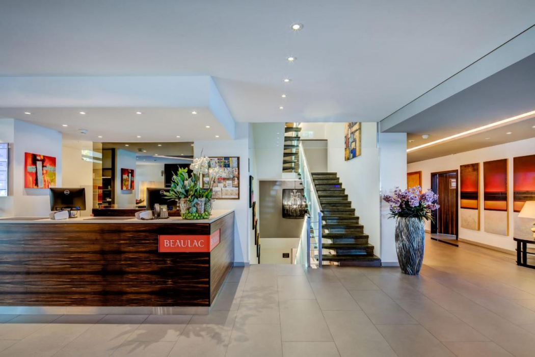 Hotel Beaulac 3/20