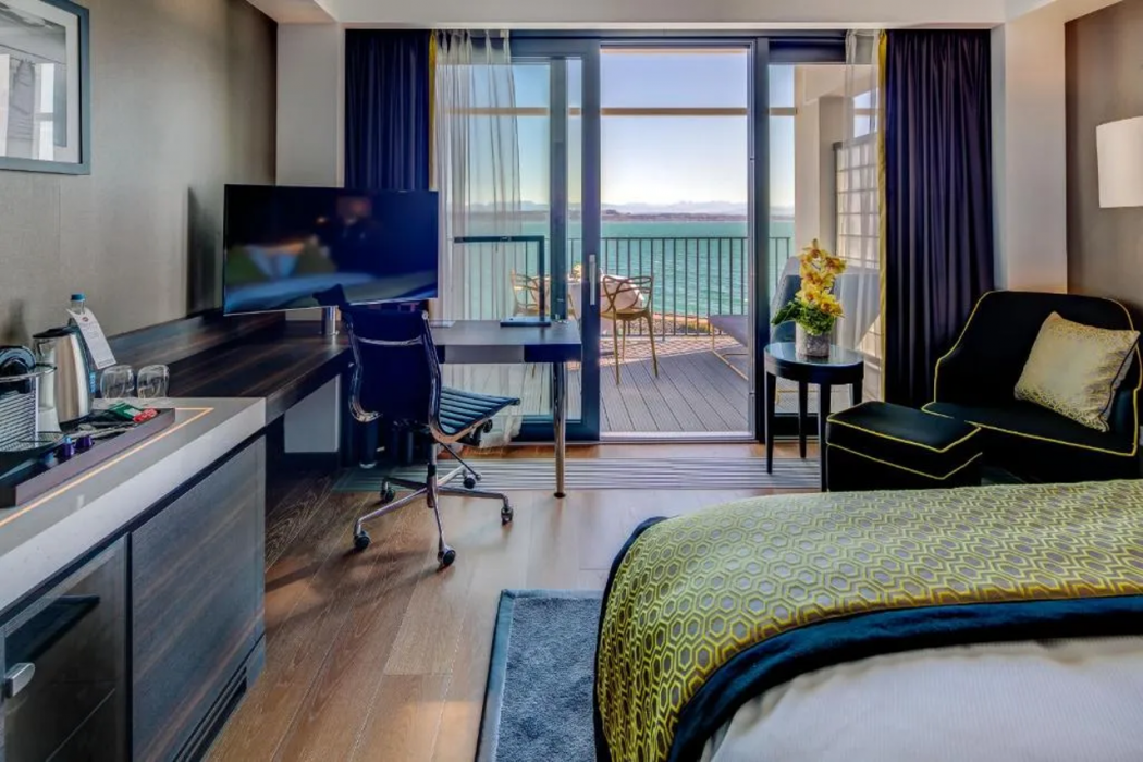 Hotel Beaulac 6/20