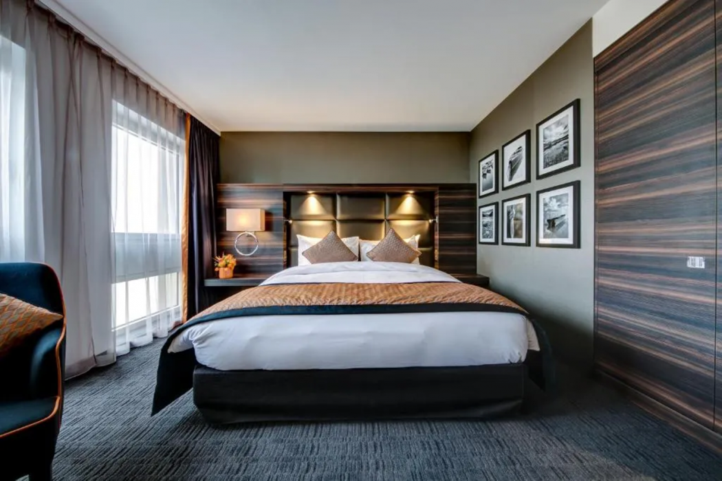Hotel Beaulac 8/20
