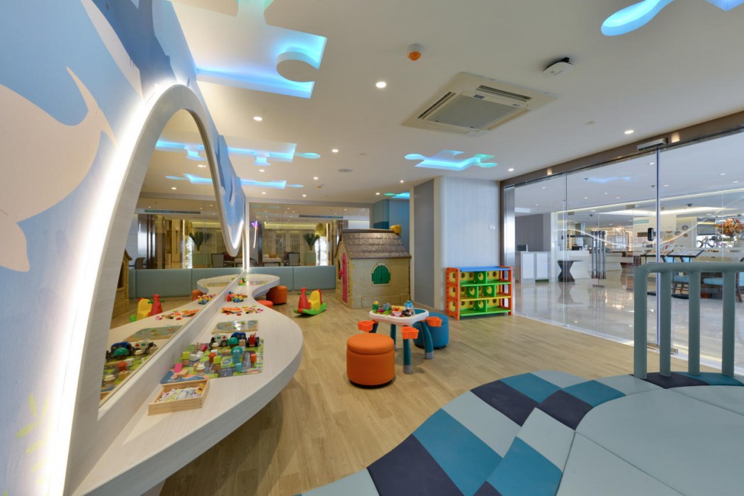 Centre Point Plus Hotel Silom 65/76