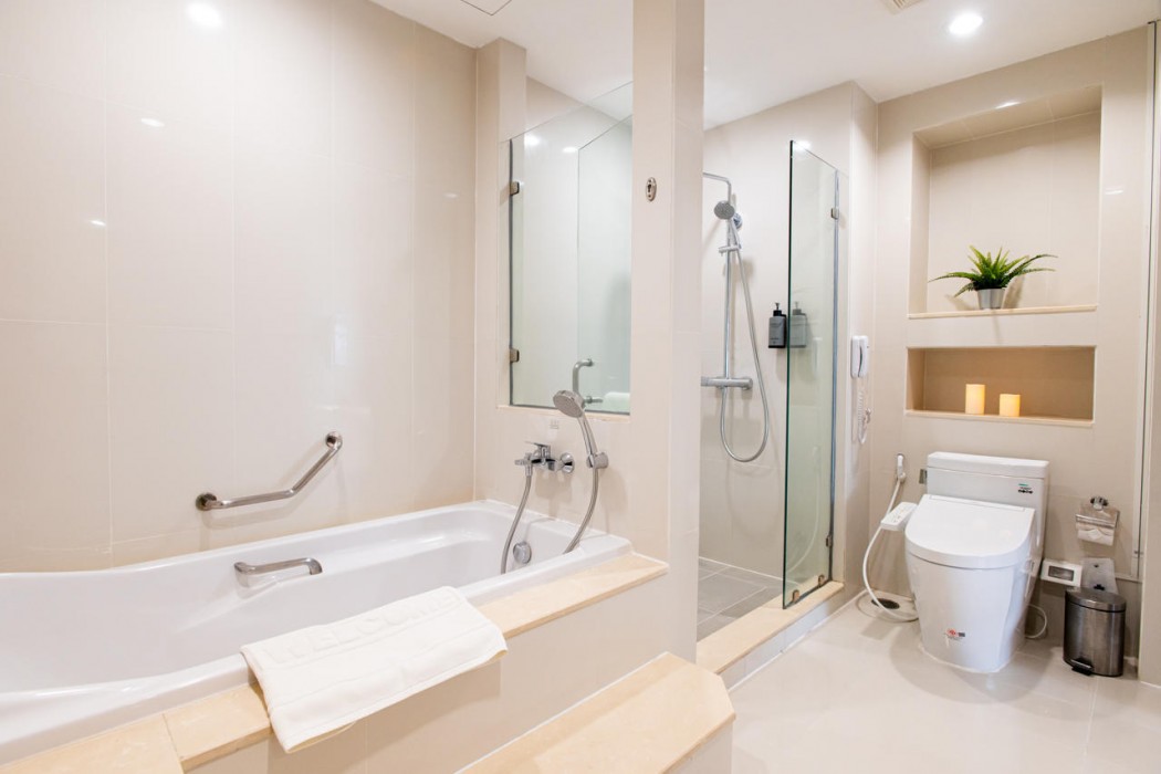 Centre Point Plus Hotel Silom 25/76