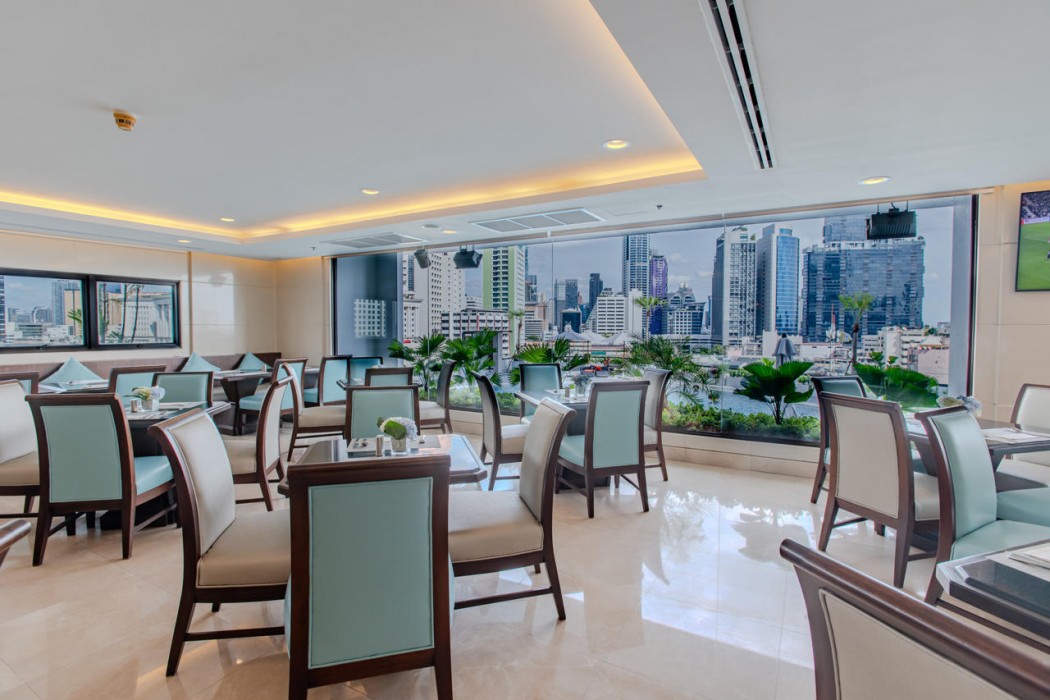 Centre Point Plus Hotel Silom 55/76