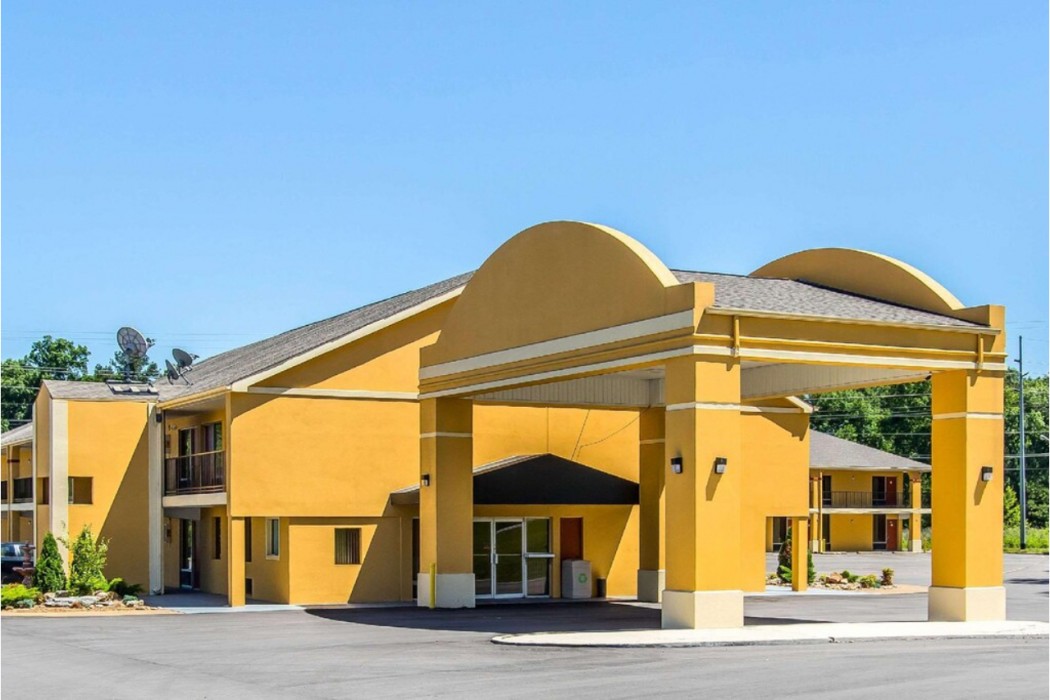 Days Inn by Wyndham Scottsboro AL 1/27