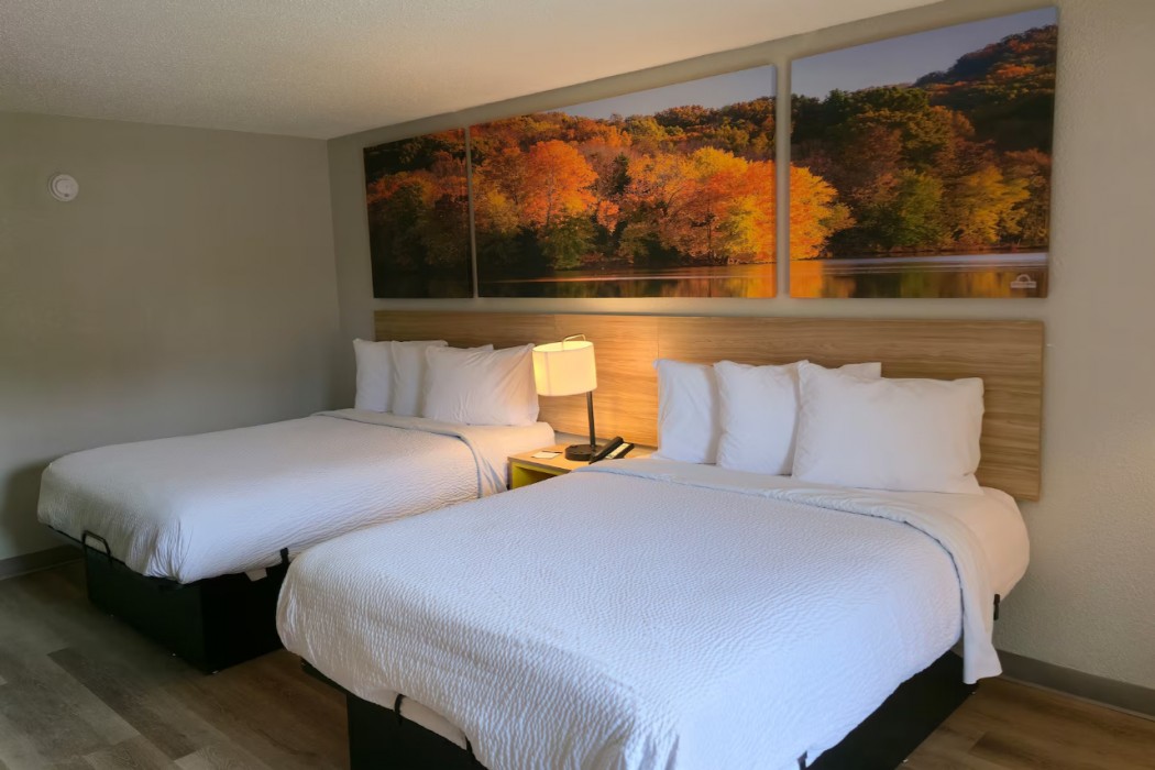 Days Inn by Wyndham Scottsboro AL 14/27
