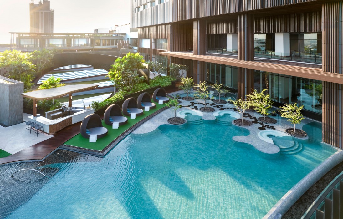 Hilton Pattaya 38/80