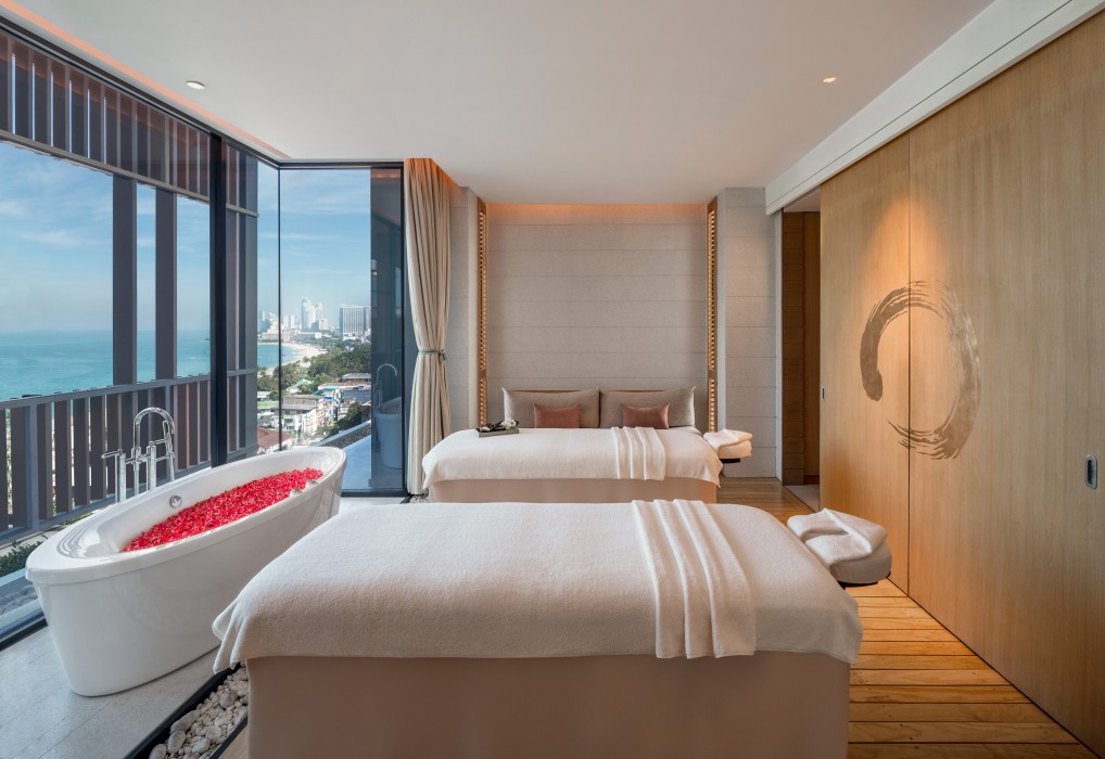 Hilton Pattaya 37/80