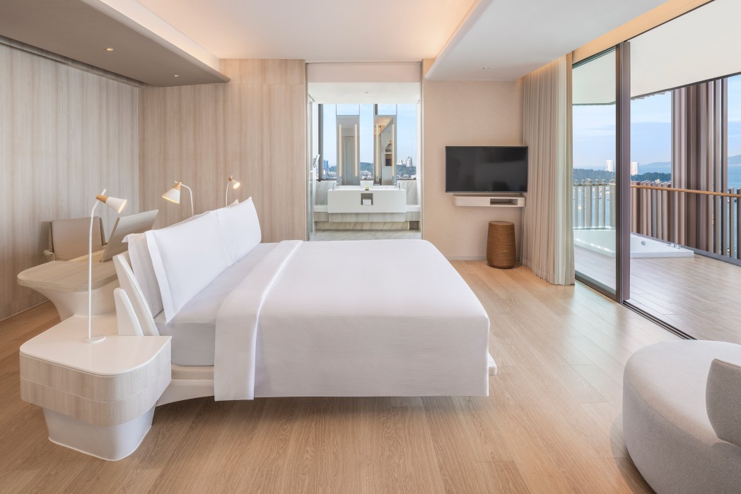 Hilton Pattaya 24/80
