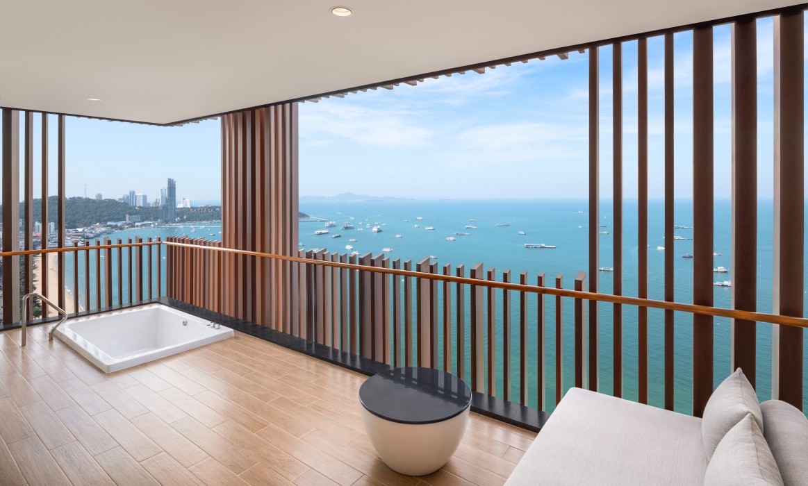 Hilton Pattaya 22/80