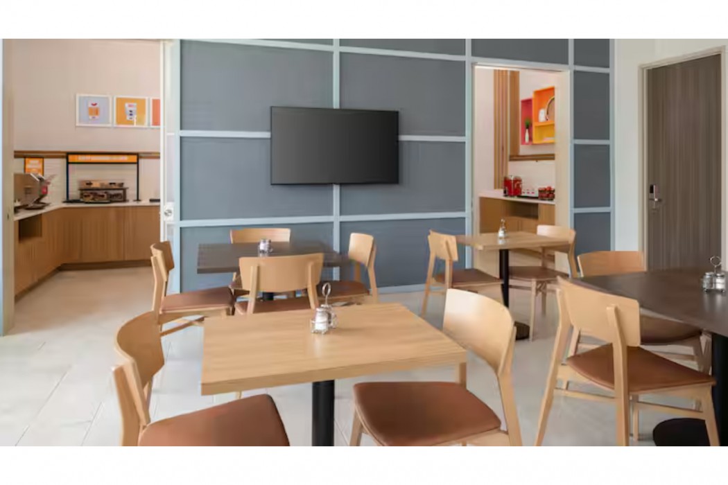 Hampton Inn by Hilton North Hollywood 22/25