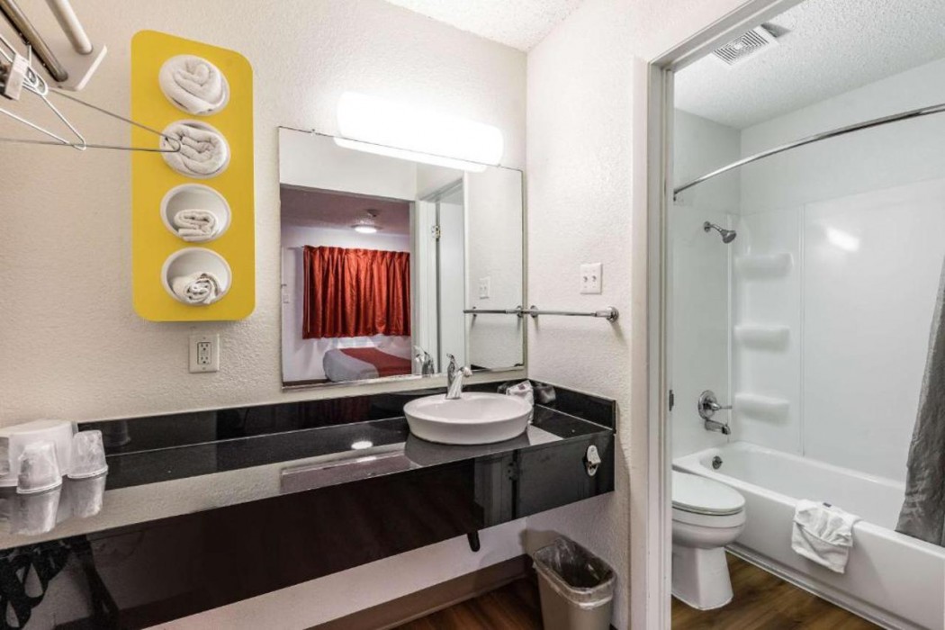 Motel6 North Richland Hills, TX 23/61