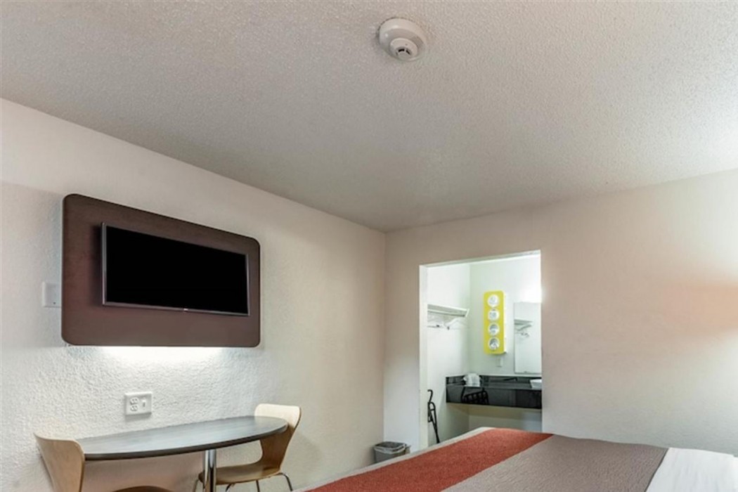 Motel6 North Richland Hills, TX 19/61