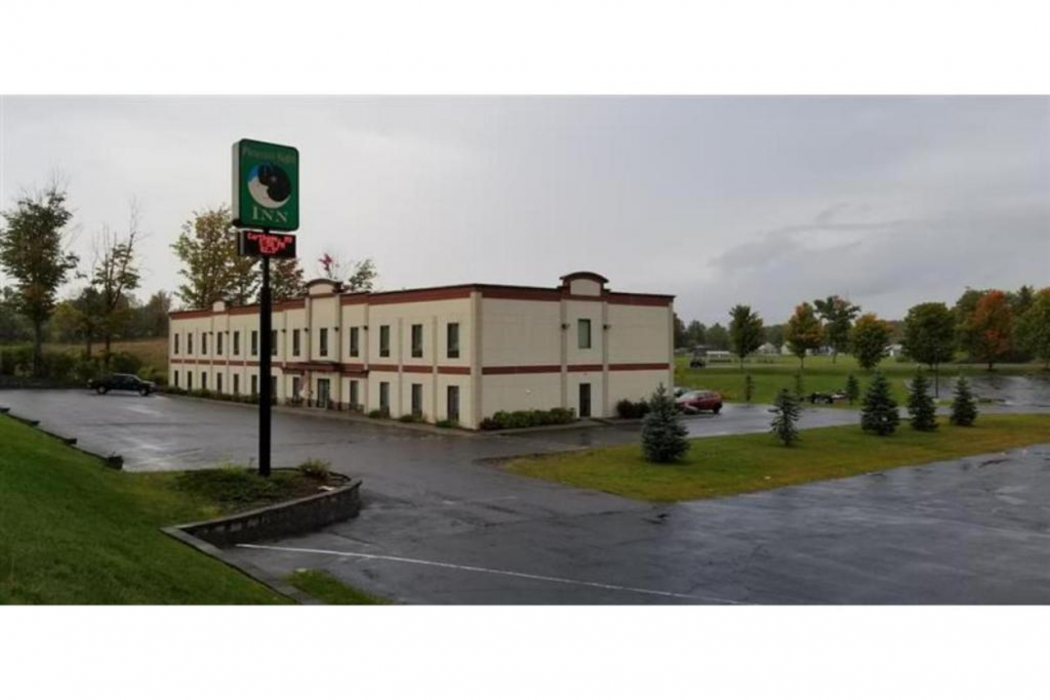 Pleasant Night Inn Carthage Near Fort Drum 1/21