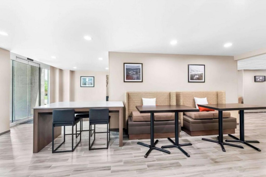 Sleep Inn & Suites Pigeon Forge - Downtown 20/43
