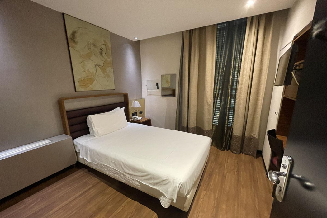 Sure Hotel by Best Western Turin City Centre 9/21