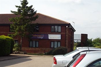Redwings Lodge Dunstable 1/33