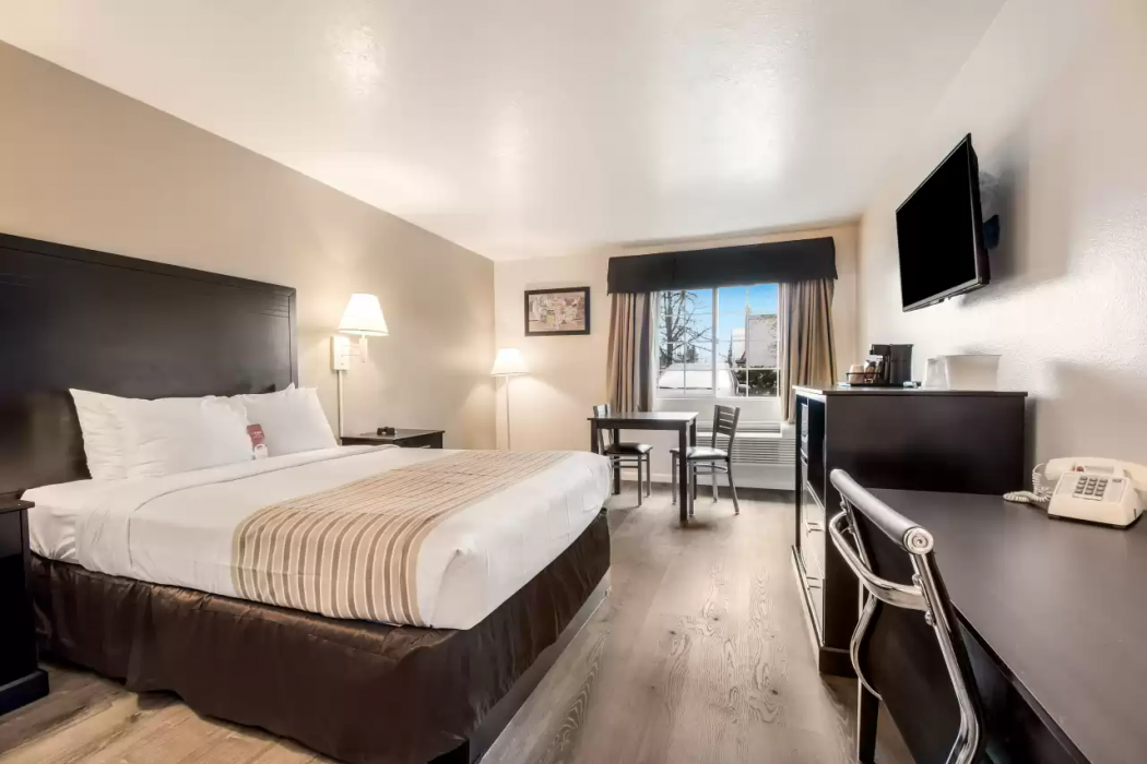 Econo Lodge Corvallis Near University 8/16