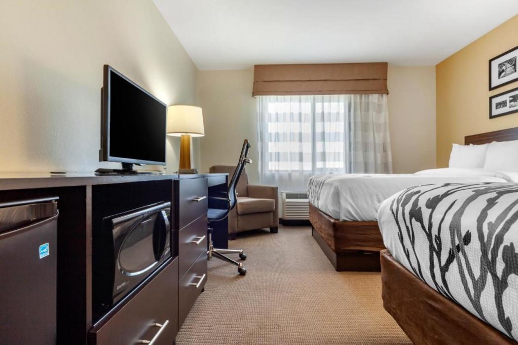 Sleep Inn & Suites Devils Lake, ND 22/42