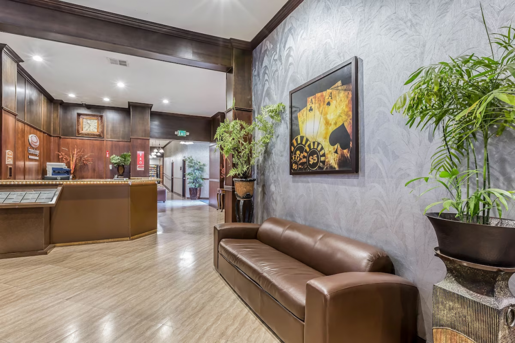 Econo Lodge Lake Elsinore 5/22