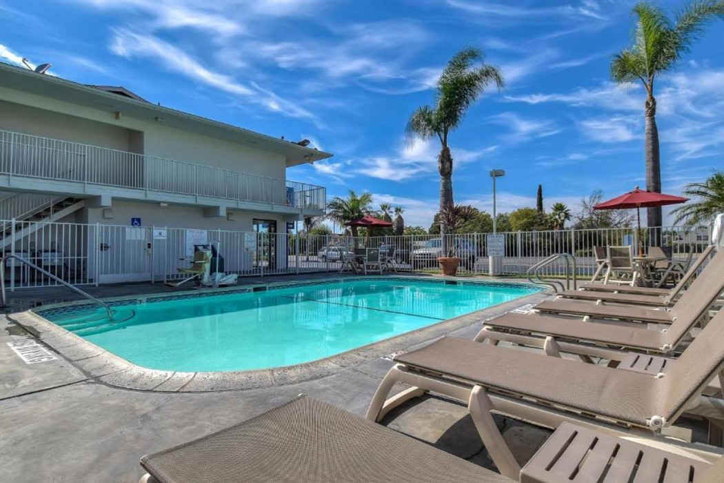 Motel6 Stanton, CA - Anaheim West 37/60