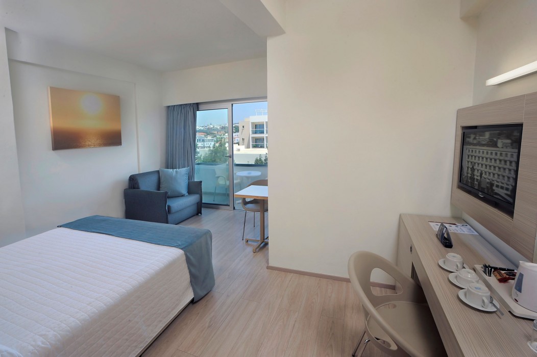 Nestor Hotel 20/85