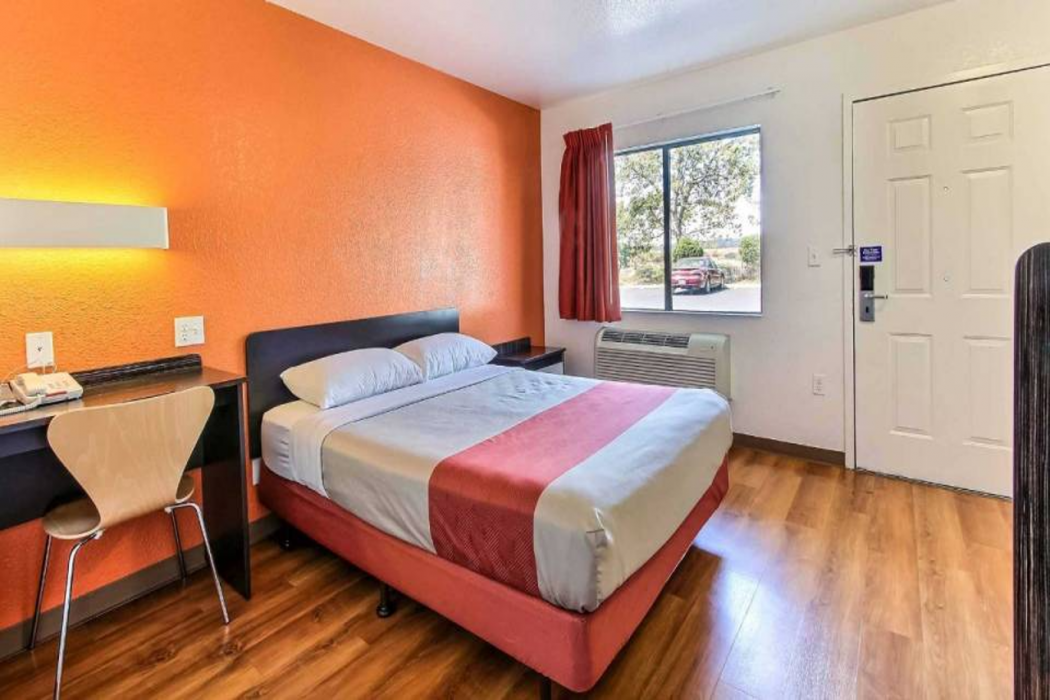 Motel6 Watsonville, CA - Monterey Area 18/64