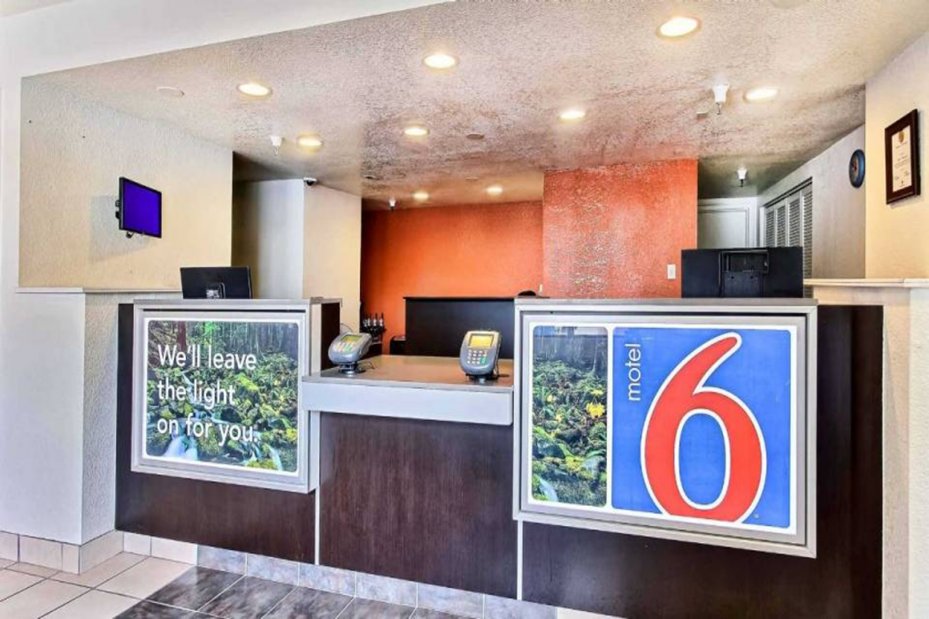 Motel6 Watsonville, CA - Monterey Area 7/64