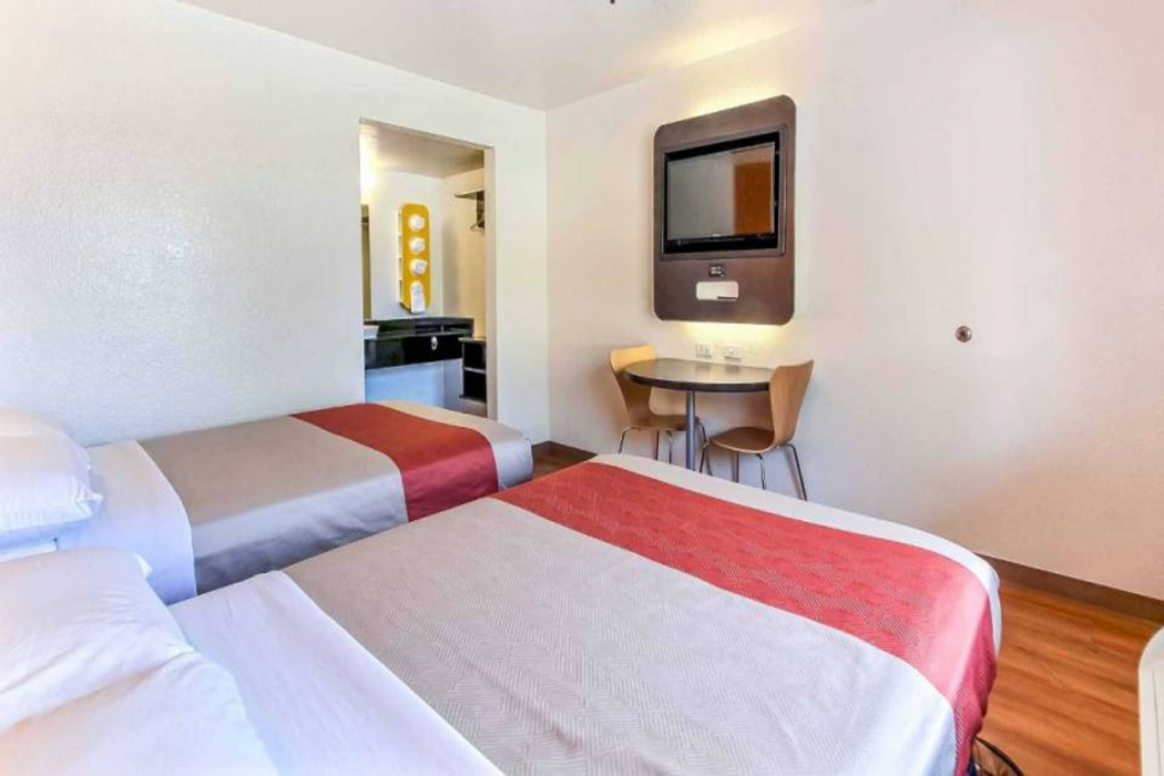 Motel6 Watsonville, CA - Monterey Area 14/64