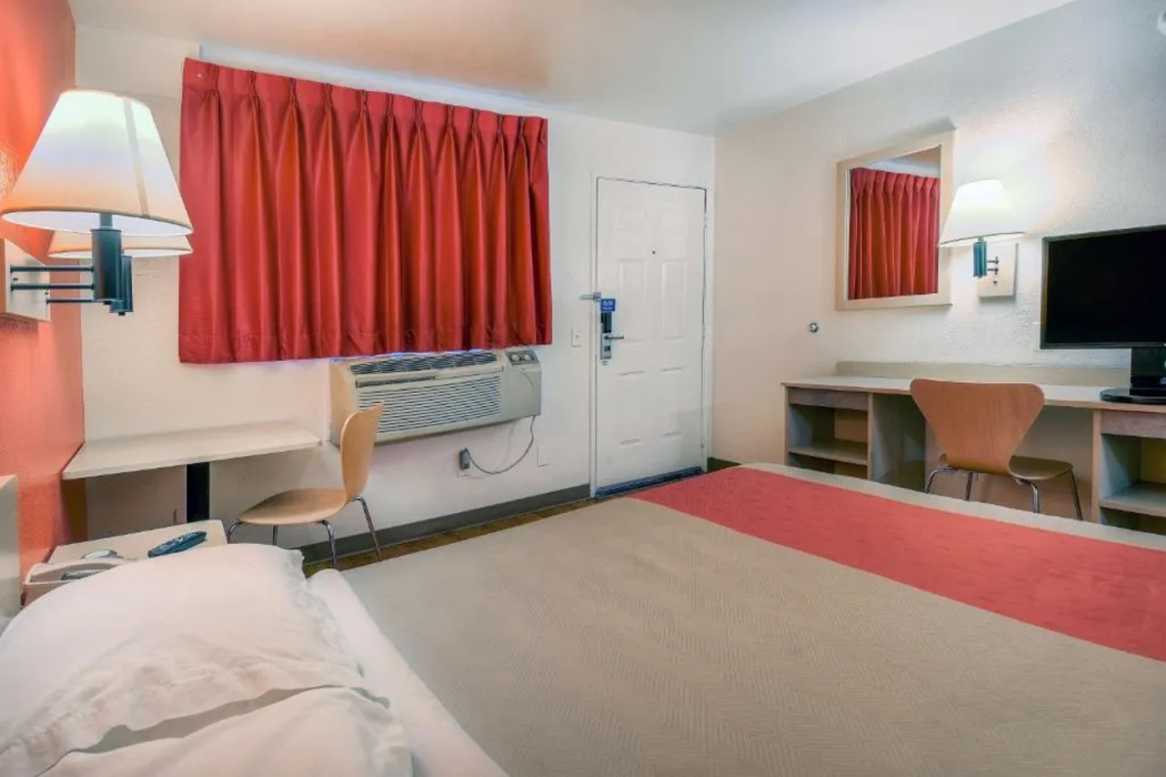 Motel6 Chino, CA - Los Angeles Ontario 13/38