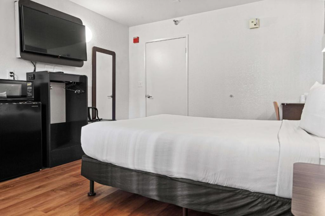 Motel6 San Luis Obispo, CA - South 16/51