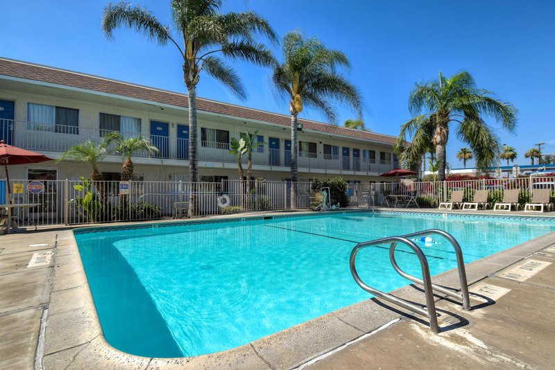 Motel6 Jurupa Valley, CA - Riverside West 30/44