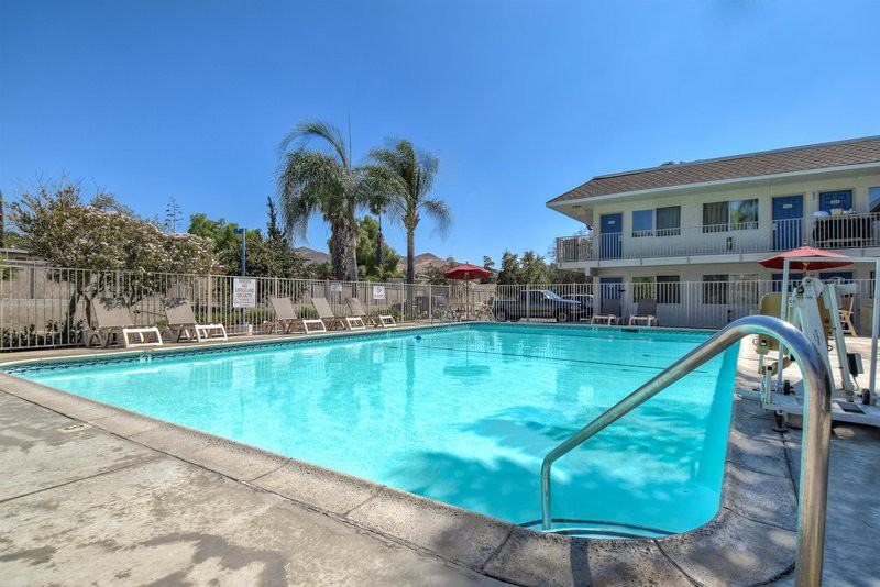 Motel6 Jurupa Valley, CA - Riverside West 28/44