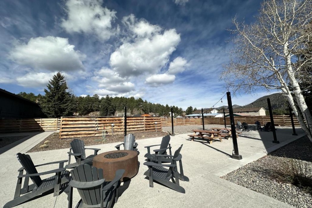 Wolf Creek Lodge, BW Signature Collection 38/71