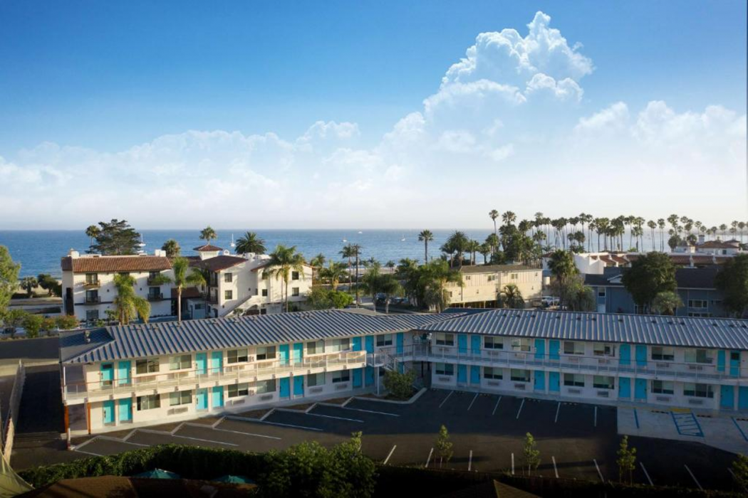 Motel6 Santa Barbara, CA - Beach photo1