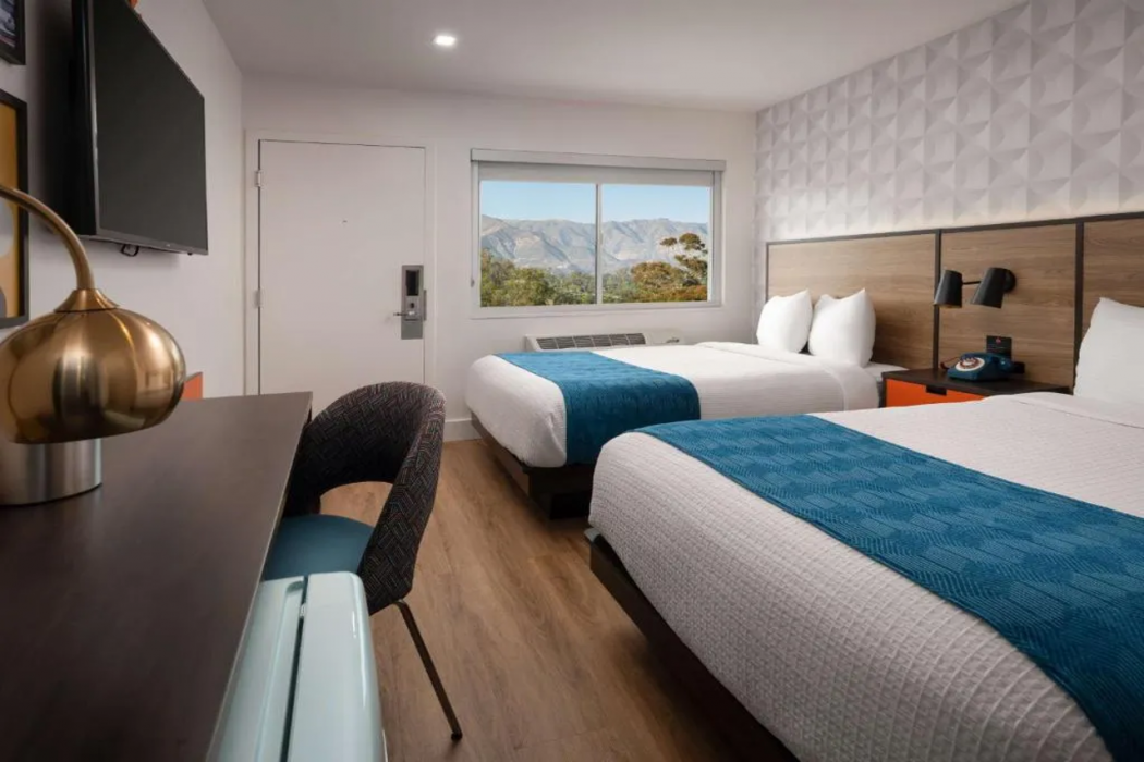 Motel6 Santa Barbara, CA - Beach 13/37