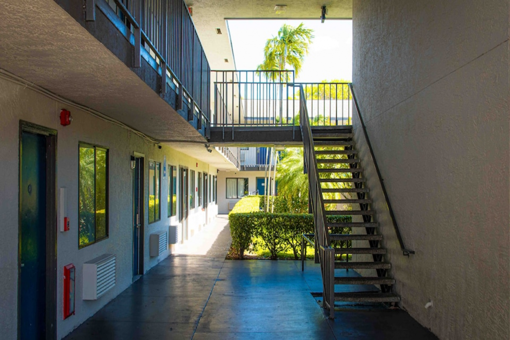 Motel6 Lantana/West Palm Beach, FL 31/60